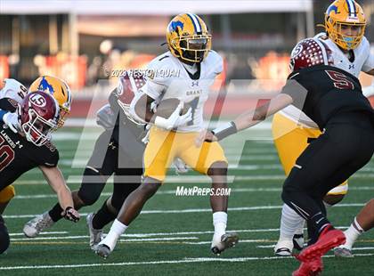 Thumbnail 3 in La Serna vs. Grant (CIF State D2AA Final) photogallery.