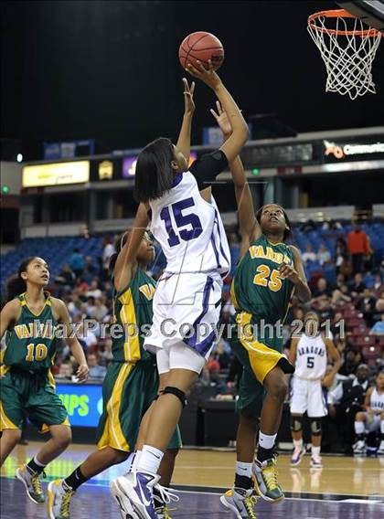 Thumbnail 1 in Vanden vs. Sacrametno (CIF SJS D3 Final) photogallery.