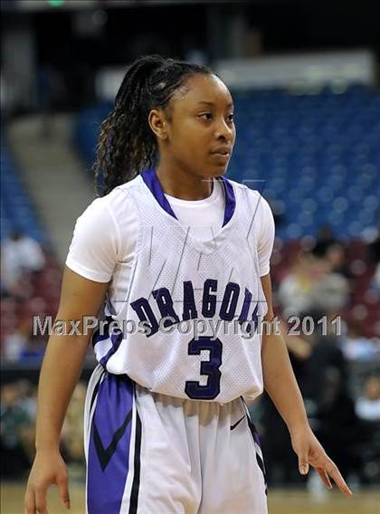 Thumbnail 1 in Vanden vs. Sacrametno (CIF SJS D3 Final) photogallery.
