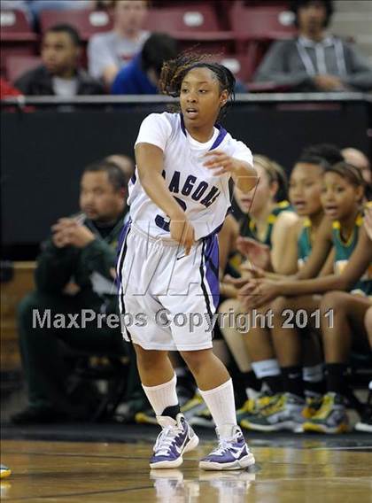 Thumbnail 1 in Vanden vs. Sacrametno (CIF SJS D3 Final) photogallery.