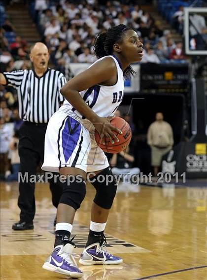 Thumbnail 2 in Vanden vs. Sacrametno (CIF SJS D3 Final) photogallery.
