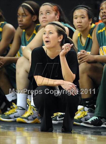 Thumbnail 3 in Vanden vs. Sacrametno (CIF SJS D3 Final) photogallery.