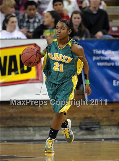 Thumbnail 2 in Vanden vs. Sacrametno (CIF SJS D3 Final) photogallery.