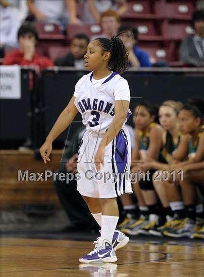 Thumbnail 3 in Vanden vs. Sacrametno (CIF SJS D3 Final) photogallery.