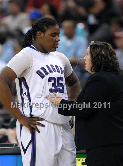 Thumbnail 2 in Vanden vs. Sacrametno (CIF SJS D3 Final) photogallery.