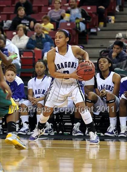Thumbnail 1 in Vanden vs. Sacrametno (CIF SJS D3 Final) photogallery.