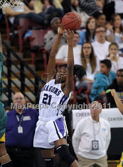 Thumbnail 1 in Vanden vs. Sacrametno (CIF SJS D3 Final) photogallery.