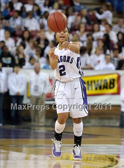 Thumbnail 3 in Vanden vs. Sacrametno (CIF SJS D3 Final) photogallery.