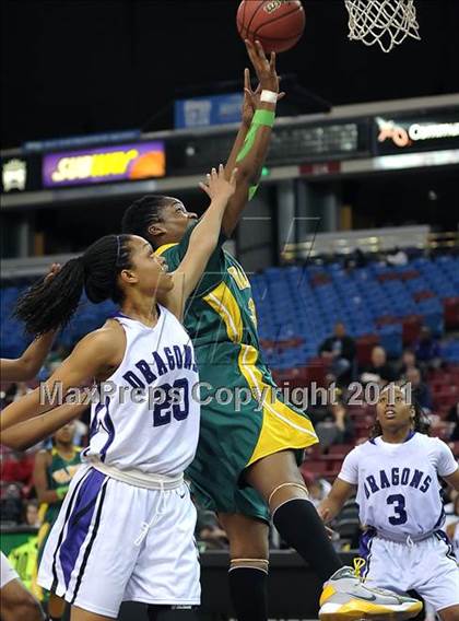 Thumbnail 1 in Vanden vs. Sacrametno (CIF SJS D3 Final) photogallery.