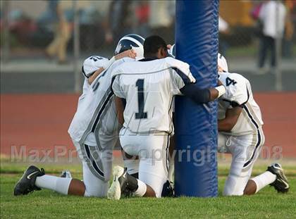 Thumbnail 1 in Mayfair vs. Los Alamitos photogallery.