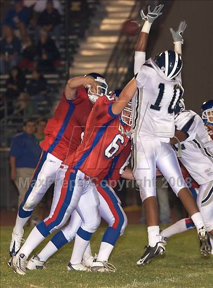 Thumbnail 2 in Mayfair vs. Los Alamitos photogallery.