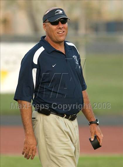 Thumbnail 2 in Mayfair vs. Los Alamitos photogallery.