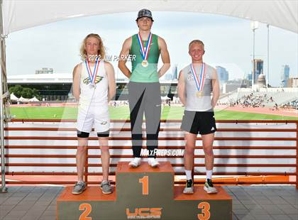 Thumbnail 1 in UIL 2A State Championship photogallery.