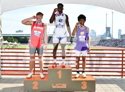 Thumbnail 3 in UIL 2A State Championship photogallery.