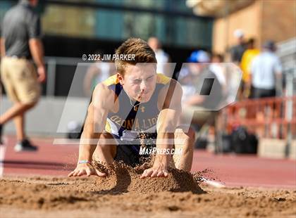 Thumbnail 3 in UIL 2A State Championship photogallery.