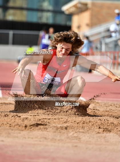 Thumbnail 1 in UIL 2A State Championship photogallery.