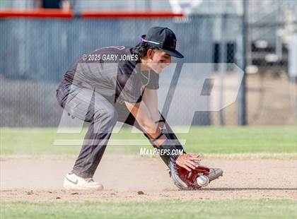 Thumbnail 1 in Roseville vs Fowler (CIF NorCal D3 Semifinal) photogallery.
