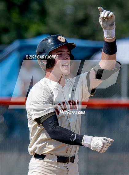 Thumbnail 3 in Roseville vs Fowler (CIF NorCal D3 Semifinal) photogallery.