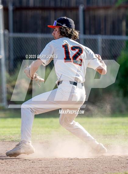 Thumbnail 1 in Roseville vs Fowler (CIF NorCal D3 Semifinal) photogallery.