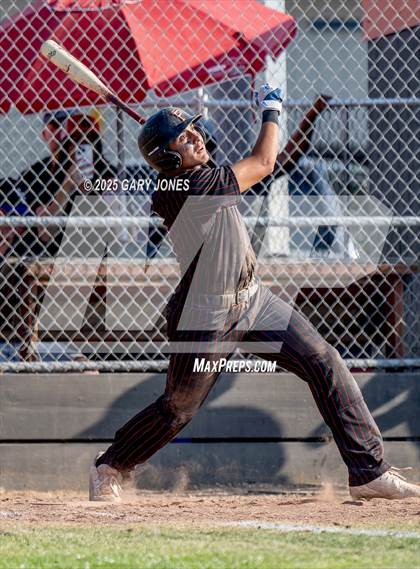 Thumbnail 1 in Roseville vs Fowler (CIF NorCal D3 Semifinal) photogallery.