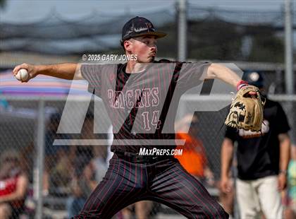 Thumbnail 1 in Roseville vs Fowler (CIF NorCal D3 Semifinal) photogallery.