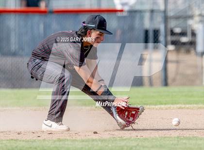 Thumbnail 3 in Roseville vs Fowler (CIF NorCal D3 Semifinal) photogallery.