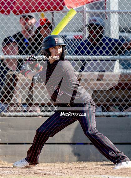 Thumbnail 3 in Roseville vs Fowler (CIF NorCal D3 Semifinal) photogallery.