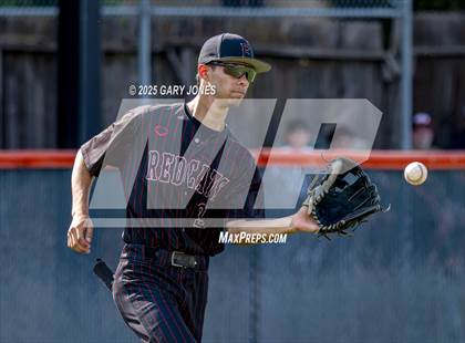 Thumbnail 3 in Roseville vs Fowler (CIF NorCal D3 Semifinal) photogallery.