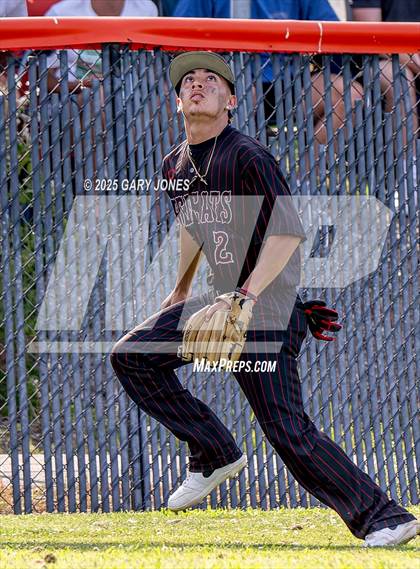 Thumbnail 1 in Roseville vs Fowler (CIF NorCal D3 Semifinal) photogallery.