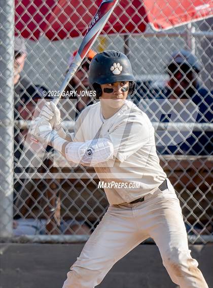 Thumbnail 1 in Roseville vs Fowler (CIF NorCal D3 Semifinal) photogallery.