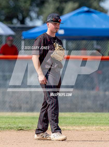 Thumbnail 1 in Roseville vs Fowler (CIF NorCal D3 Semifinal) photogallery.