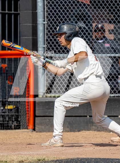 Thumbnail 3 in Roseville vs Fowler (CIF NorCal D3 Semifinal) photogallery.