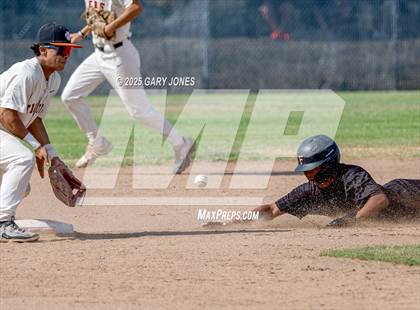Thumbnail 2 in Roseville vs Fowler (CIF NorCal D3 Semifinal) photogallery.