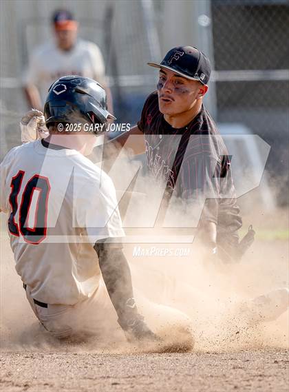 Thumbnail 3 in Roseville vs Fowler (CIF NorCal D3 Semifinal) photogallery.