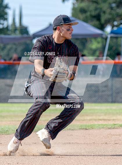 Thumbnail 1 in Roseville vs Fowler (CIF NorCal D3 Semifinal) photogallery.