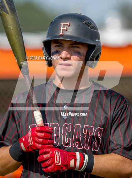 Thumbnail 3 in Roseville vs Fowler (CIF NorCal D3 Semifinal) photogallery.