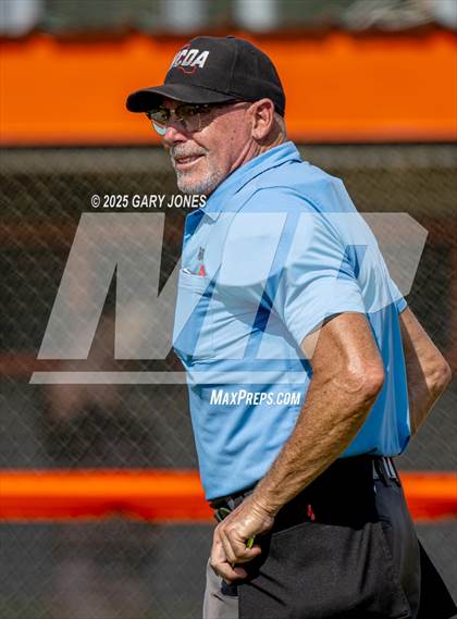 Thumbnail 2 in Roseville vs Fowler (CIF NorCal D3 Semifinal) photogallery.