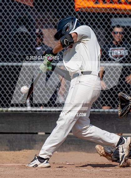 Thumbnail 3 in Roseville vs Fowler (CIF NorCal D3 Semifinal) photogallery.