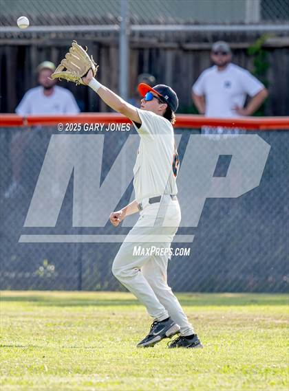 Thumbnail 2 in Roseville vs Fowler (CIF NorCal D3 Semifinal) photogallery.