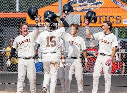 Thumbnail 3 in Roseville vs Fowler (CIF NorCal D3 Semifinal) photogallery.
