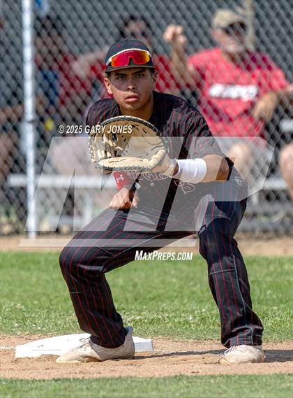 Thumbnail 3 in Roseville vs Fowler (CIF NorCal D3 Semifinal) photogallery.