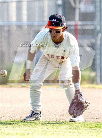 Thumbnail 1 in Roseville vs Fowler (CIF NorCal D3 Semifinal) photogallery.