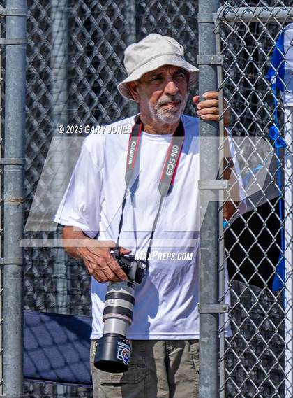 Thumbnail 3 in Roseville vs Fowler (CIF NorCal D3 Semifinal) photogallery.