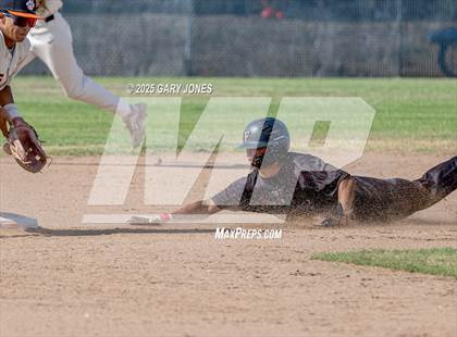 Thumbnail 3 in Roseville vs Fowler (CIF NorCal D3 Semifinal) photogallery.