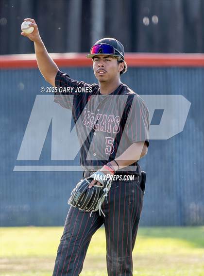 Thumbnail 2 in Roseville vs Fowler (CIF NorCal D3 Semifinal) photogallery.