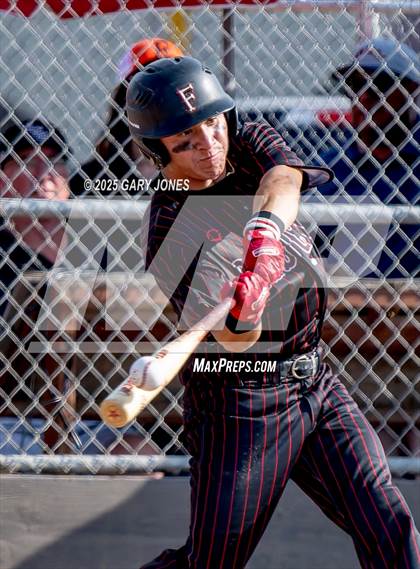 Thumbnail 1 in Roseville vs Fowler (CIF NorCal D3 Semifinal) photogallery.