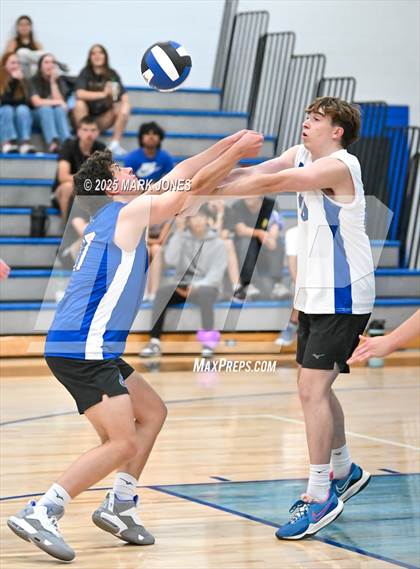Thumbnail 2 in Seton Catholic @ Valley Christian photogallery.