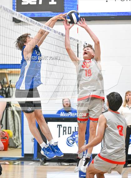 Thumbnail 1 in Seton Catholic @ Valley Christian photogallery.