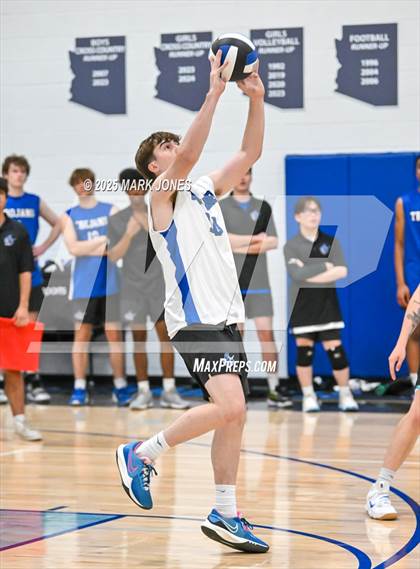 Thumbnail 1 in Seton Catholic @ Valley Christian photogallery.