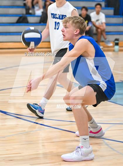 Thumbnail 1 in Seton Catholic @ Valley Christian photogallery.